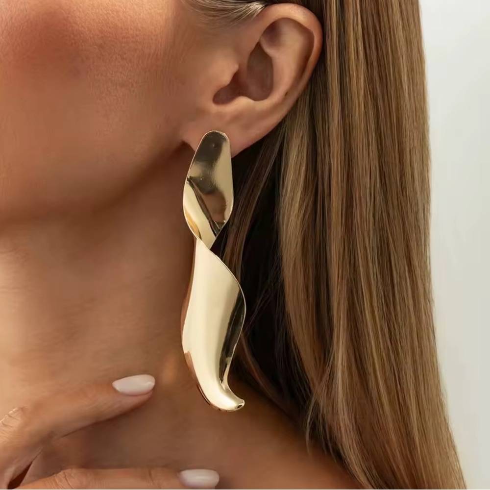 Gold Glossy Metal Sculptural Twist Drop Earrings - Picture 2 of 3